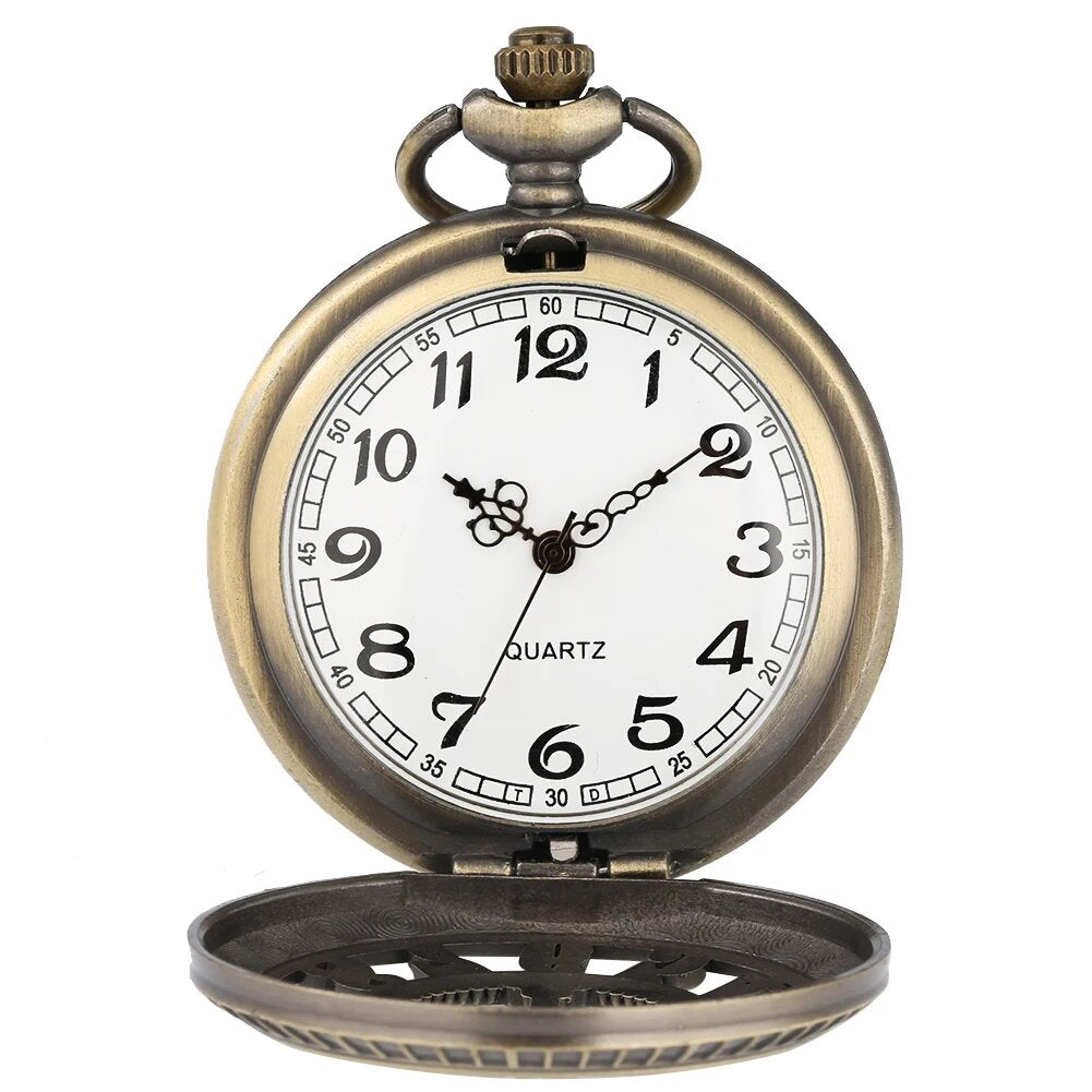 Montre de Gousset avec Gravure – Un Cadeau Unique et Personnalisé
