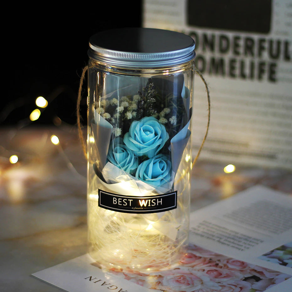Rose éternelle enchantée en cloche de verre avec éclairage - Blxck France